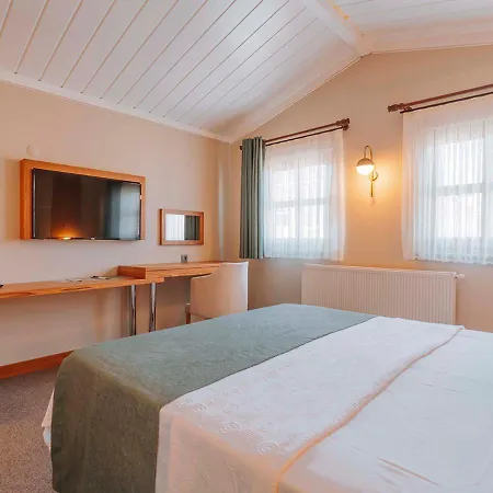 Hotel Ts Park 3*